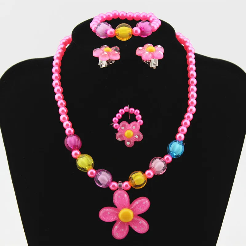 ✨💛🎀 Cliojames63 Girls Imitation Pearls Jewelry Set 🎀💗🌸

Bring smiles and sparkle to your little one’s style with the Cliojames63 Kids Sunflower Jewelry Set 🌻💖. Perfectly designed for birthdays, playda