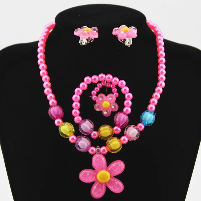 ✨💛🎀 Cliojames63 Girls Imitation Pearls Jewelry Set 🎀💗🌸

Bring smiles and sparkle to your little one’s style with the Cliojames63 Kids Sunflower Jewelry Set 🌻💖. Perfectly designed for birthdays, playda